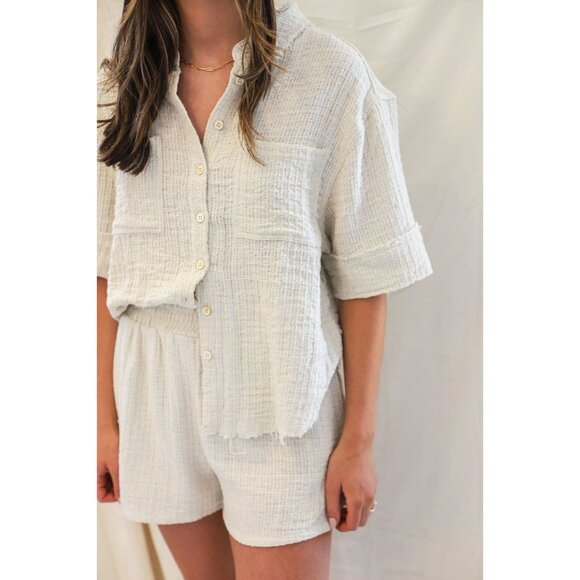 NWT Miou Muse Oversized Gauze Frayed Hem Button Down Ivory Shirt Size Large - Picture 1 of 7